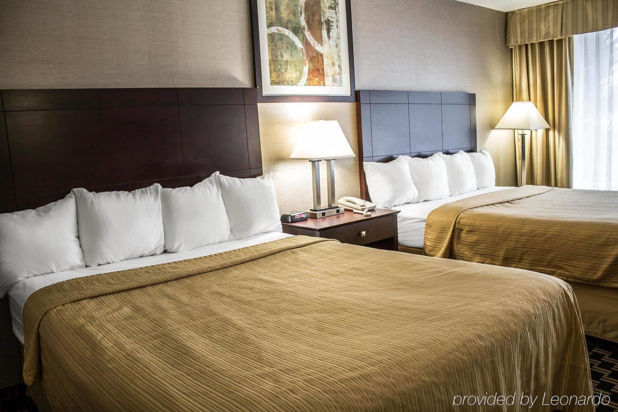 Quality Inn & Conference Center แอครอน ภายนอก รูปภาพ