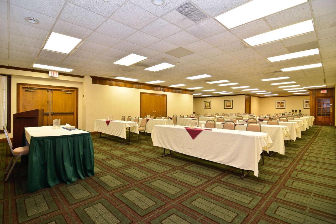 Quality Inn & Conference Center แอครอน ภายนอก รูปภาพ