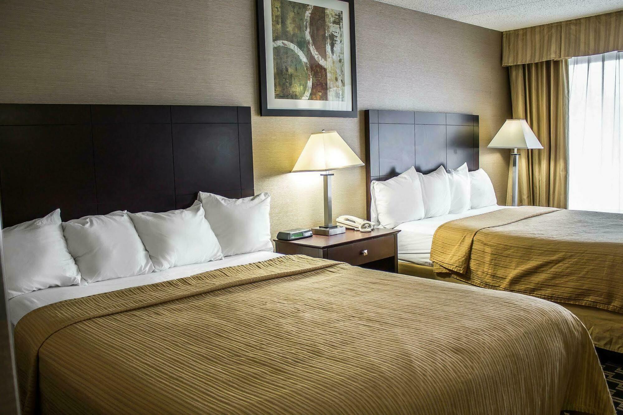 Quality Inn & Conference Center แอครอน ภายนอก รูปภาพ